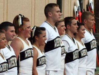 Army cheerleaders